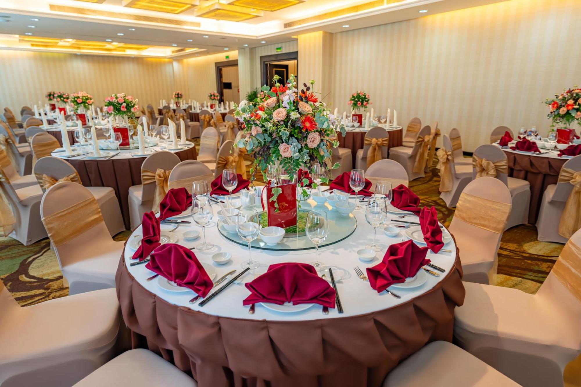 הו צ'י מין סיטי Saigon Prince Hotel מראה חיצוני תמונה