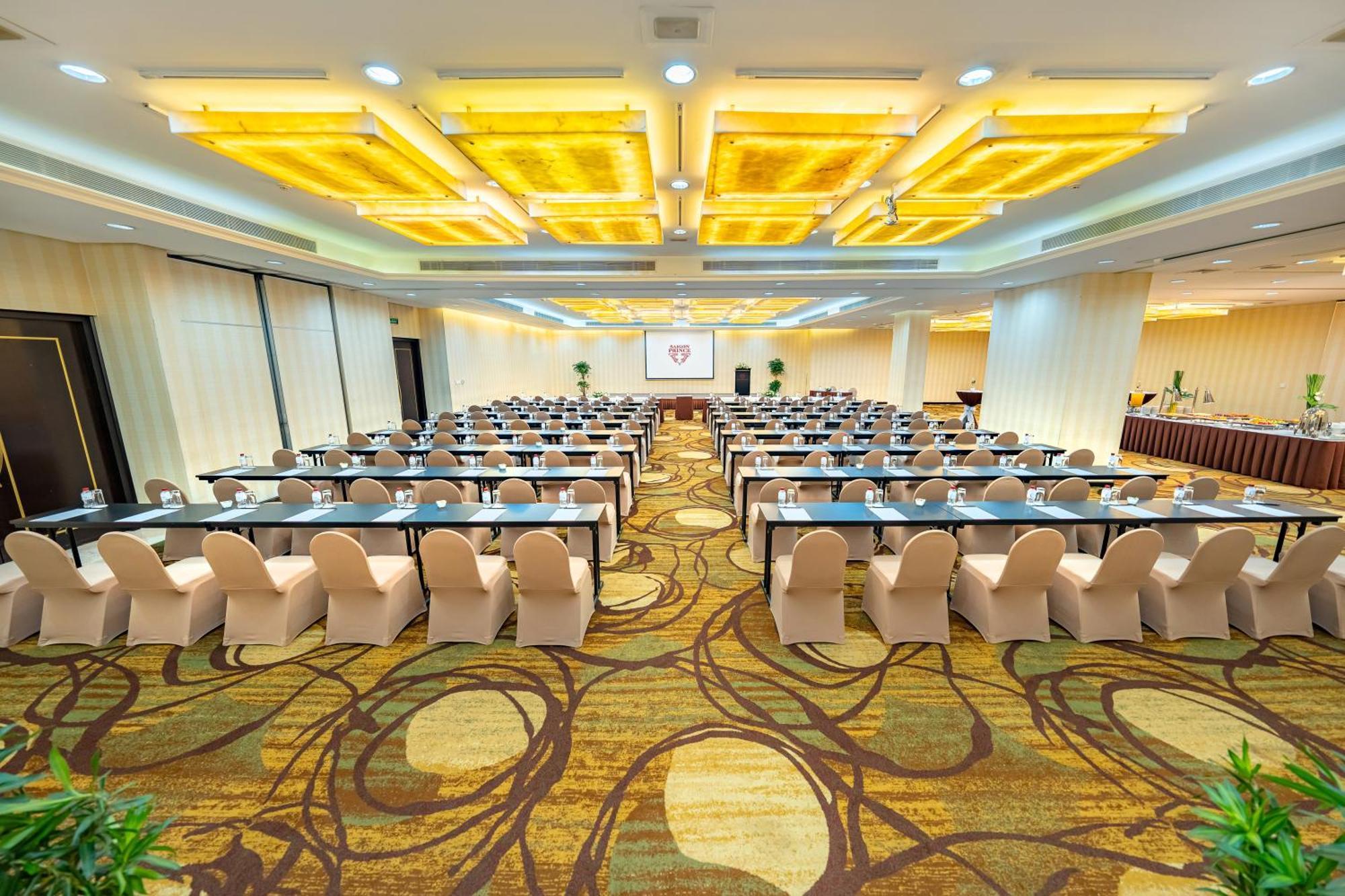 הו צ'י מין סיטי Saigon Prince Hotel מראה חיצוני תמונה