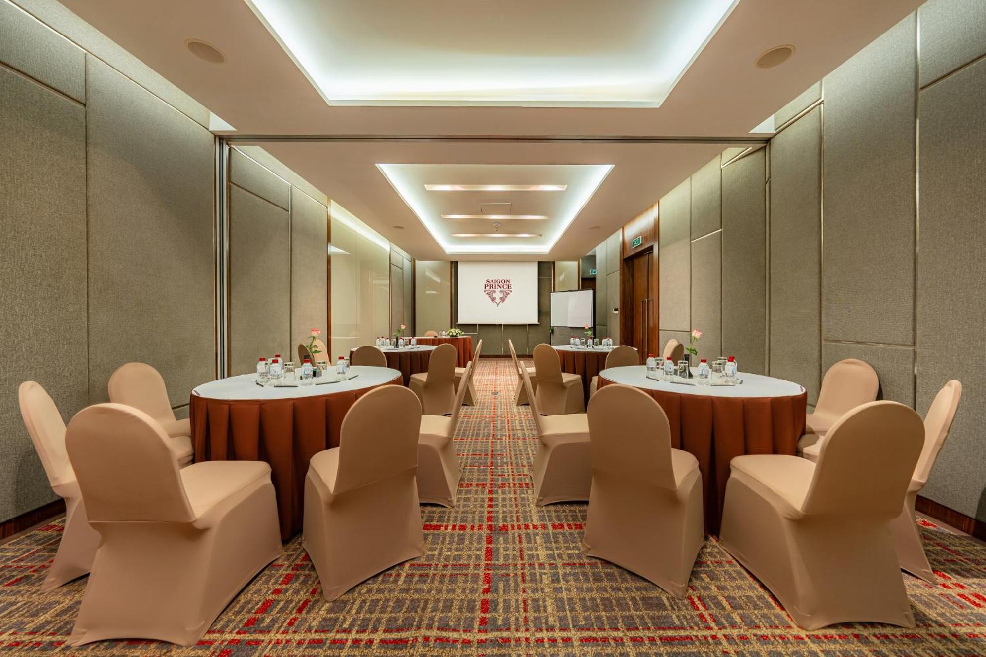 הו צ'י מין סיטי Saigon Prince Hotel מראה חיצוני תמונה